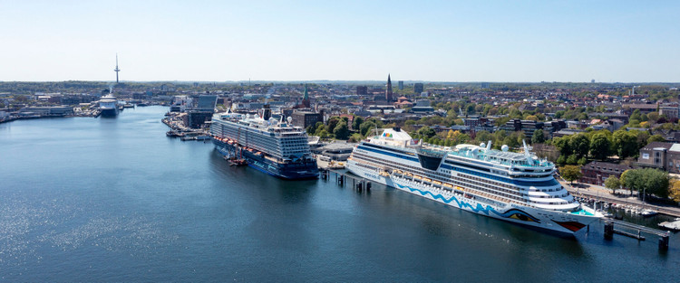  <a target="_blank" rel="noopener" href="https://kiel-sailing-city.de/">Sie lieben es maritim? Hier gelangen Sie zu den Informationen zu Schiffen und Leuchttürmen an der Kieler Förde.</a>