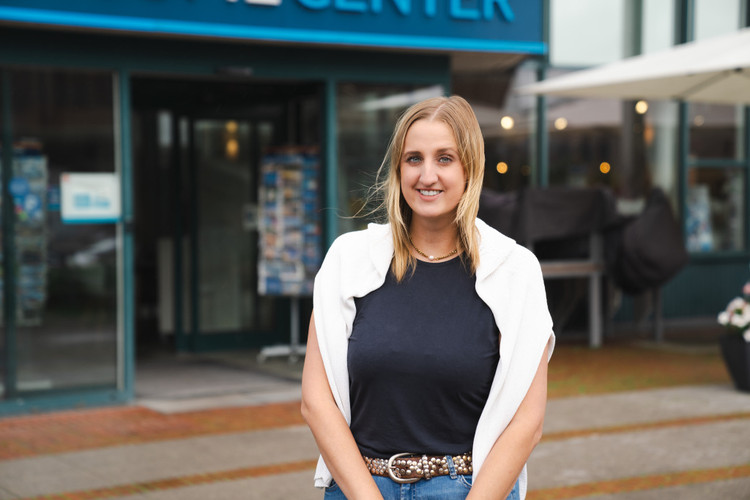  Maike Brüggmann<br>Convention Office Kieler Förde<br>Tel.: 0431 67910 60<br>Mail: <a href="mailto:m.brueggmann@kiel-marketing.de">m.brueggmann@kiel-marketing.de</a>
